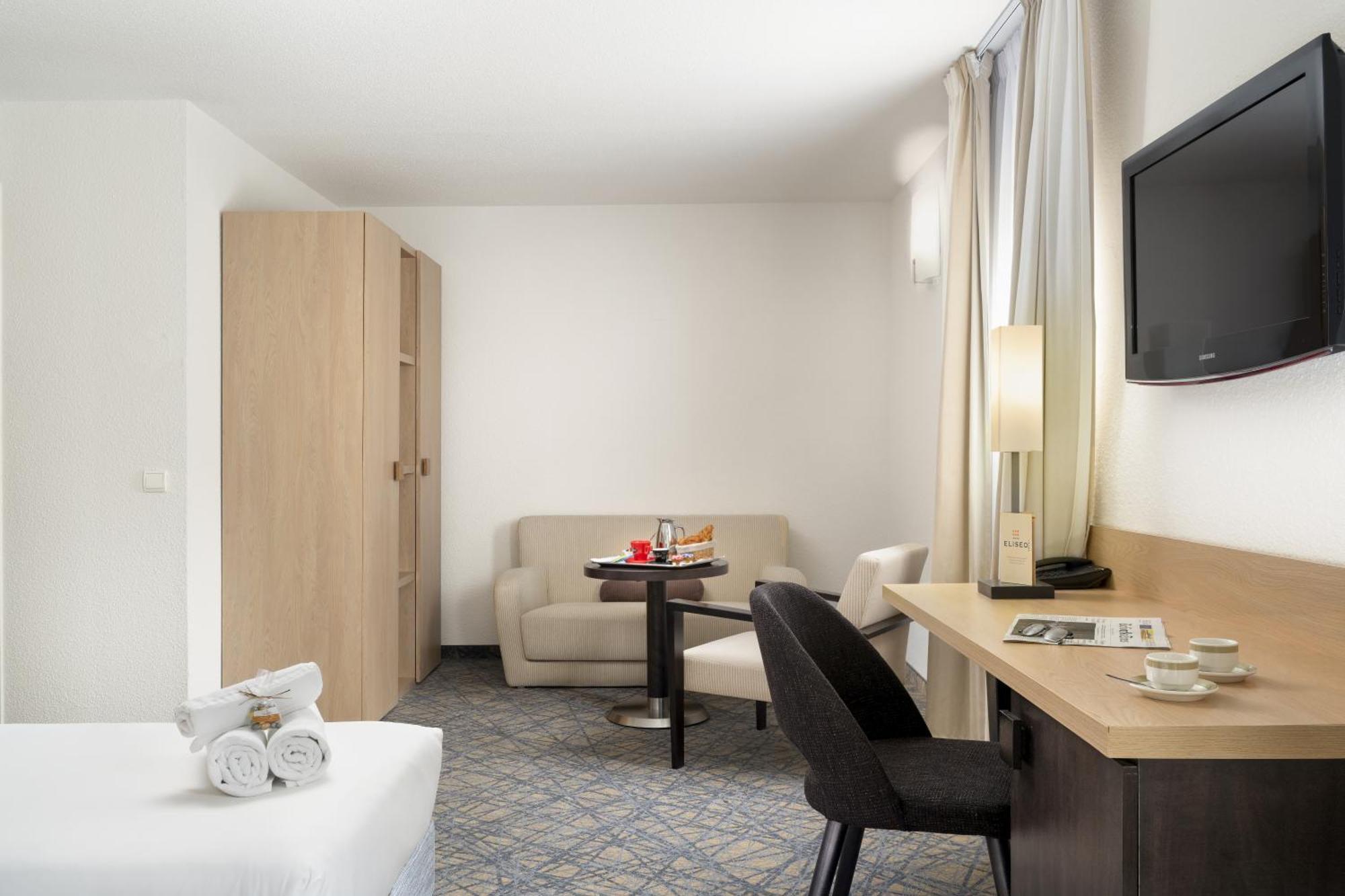 Hotel Eliseo Lourdes Esterno foto
